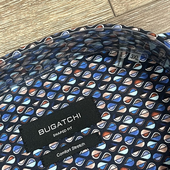 *Make offer* Men’s Bugatchi Print Shirt - BRAND NEW! - Picture 2 of 3